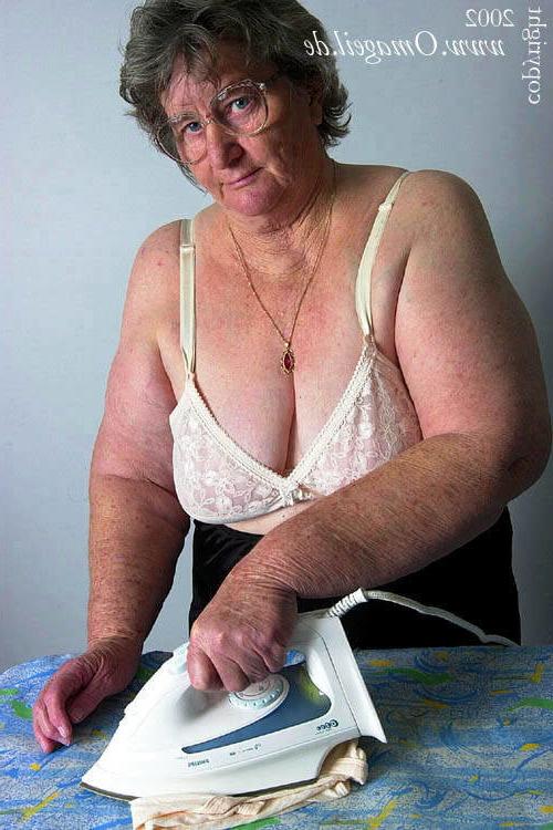 25P Big Granny Mary