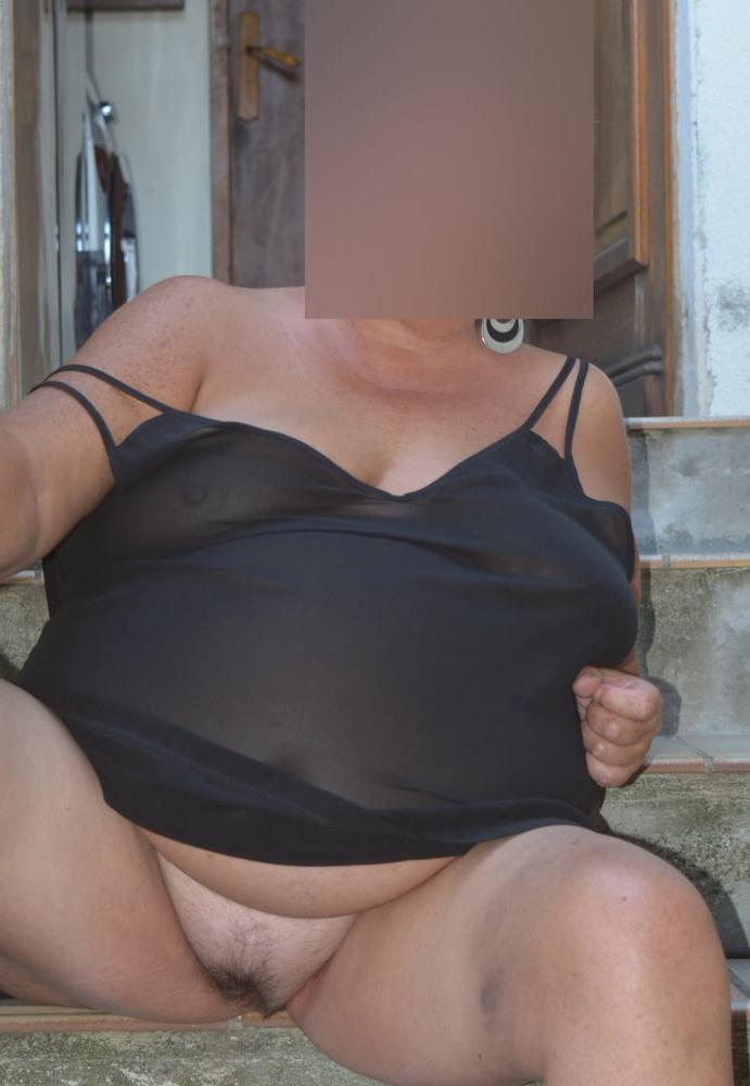 7P upskirt
