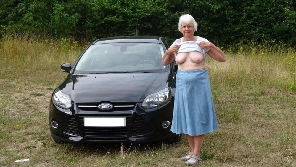 25P Granny Kay and Sissy John WP 15aug20