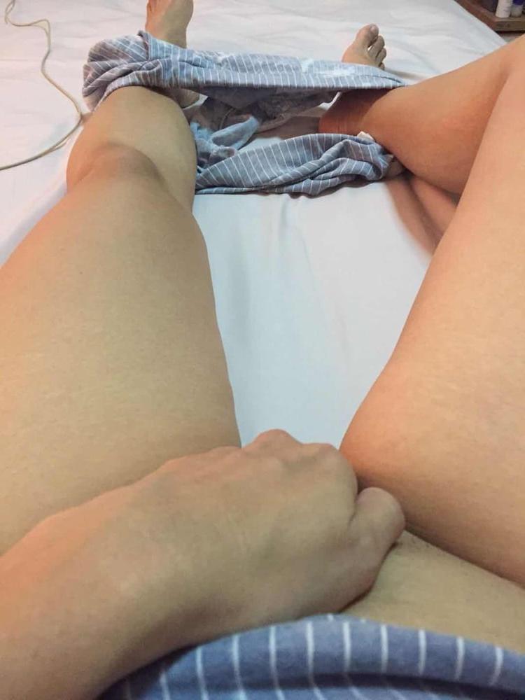 12P Woman from Thailand exposed