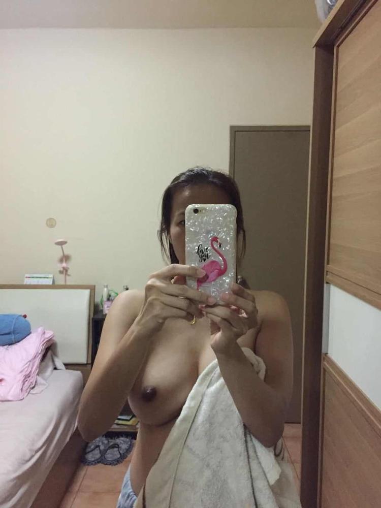 12P Woman from Thailand exposed