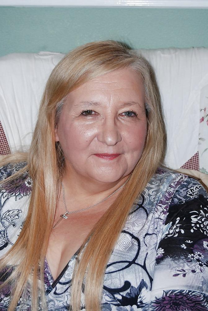 13P Hot plump blonde granny