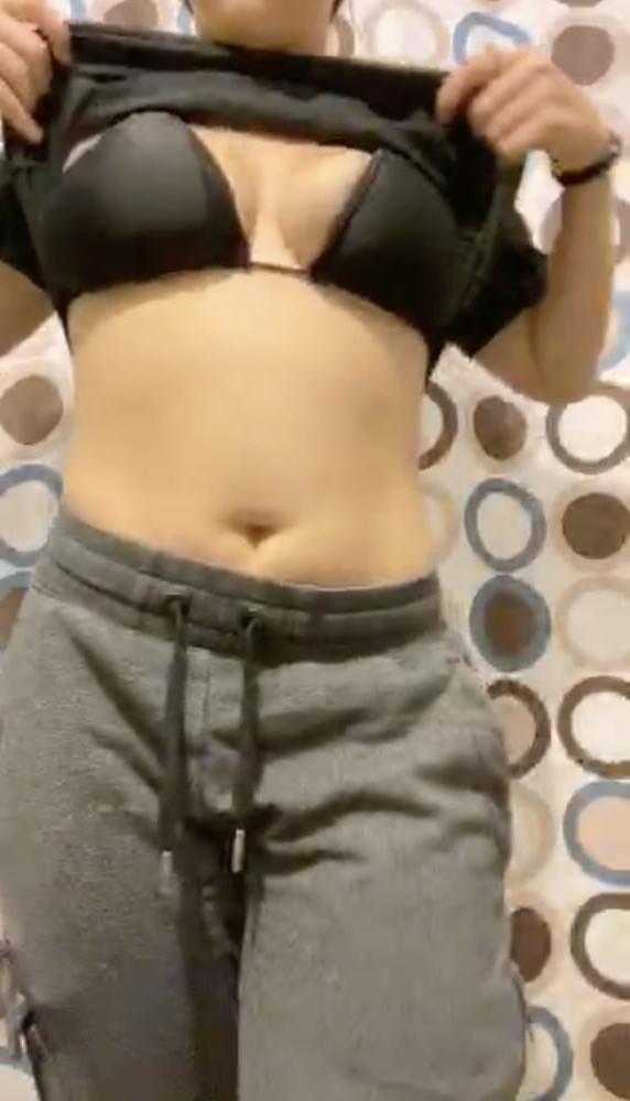 25P Russian babe