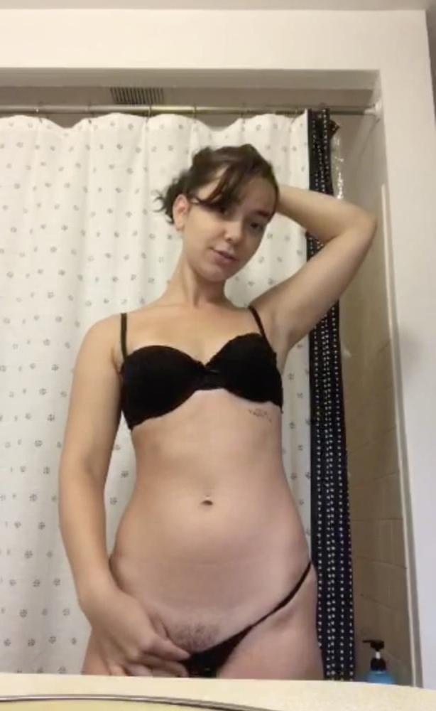 25P Russian babe