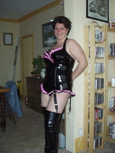 25P real cheap granny and mature wankmeat