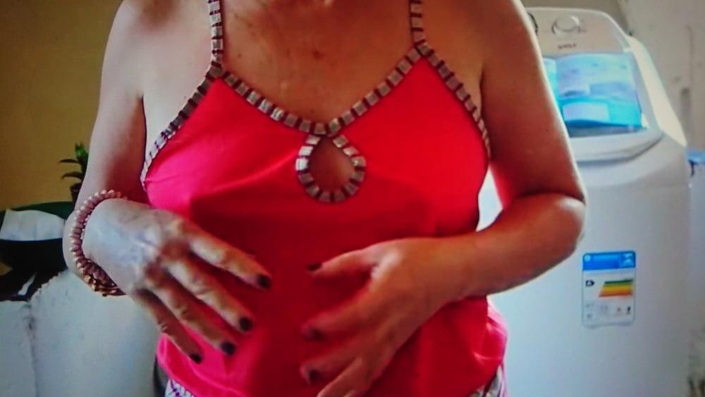 25P Real sexy milf arround then house. Nipples and upskirt