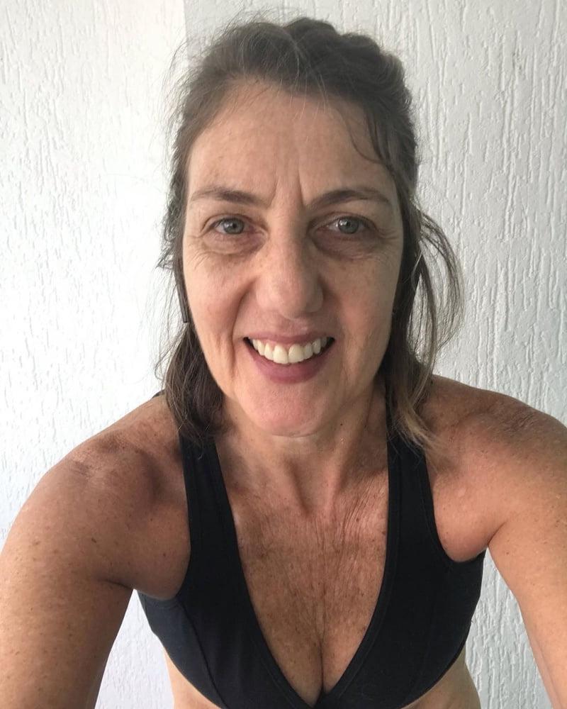 22P Amateur granny hot mouth