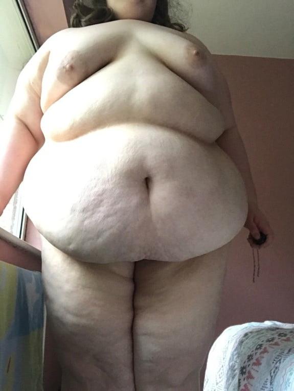 25P Bbw belly