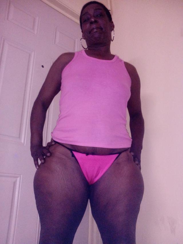 11P 60 year old granny got a DONK