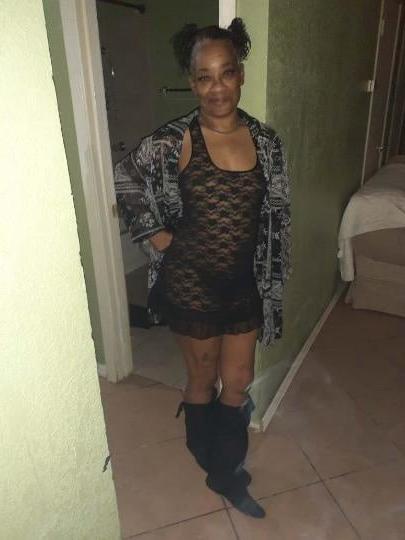 5P 57 year old Grey head granny been a freak