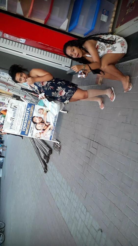 25P upskirt tenny