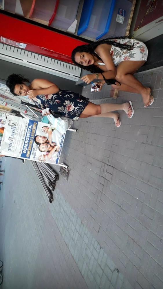 25P upskirt tenny