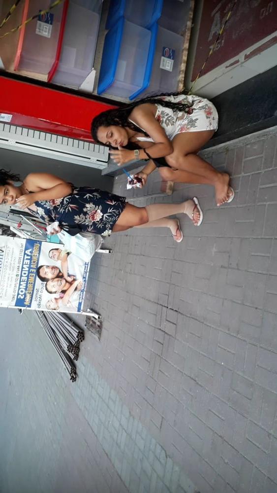 25P upskirt tenny