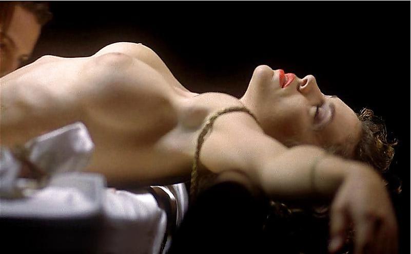 25P Alyssa Milano