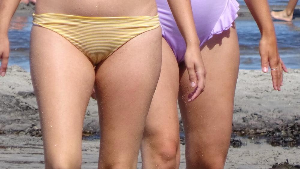 7P Beach voyeur