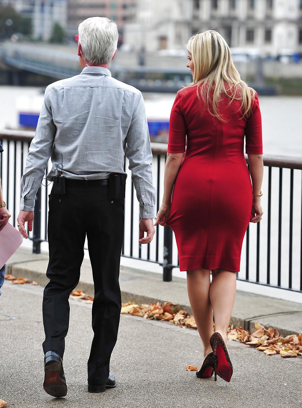 25P Beautiful Celebs to Wank to (4)