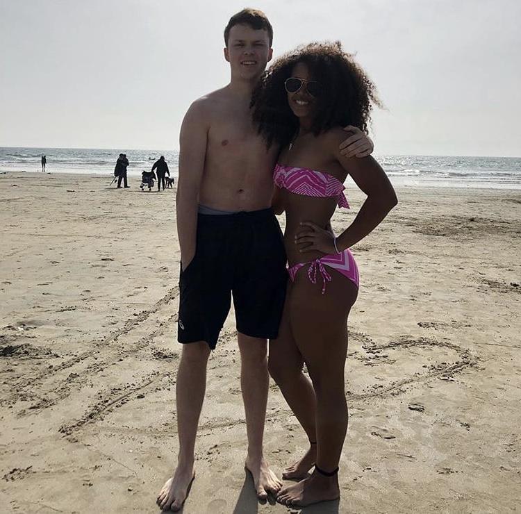 25P Thicc black girl
