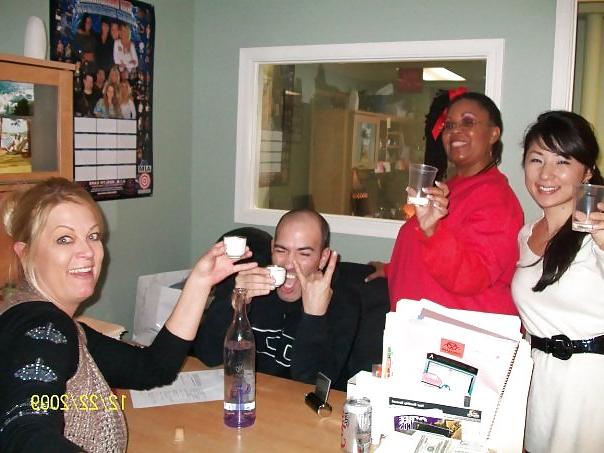 25P Mature porn gals candid photos.