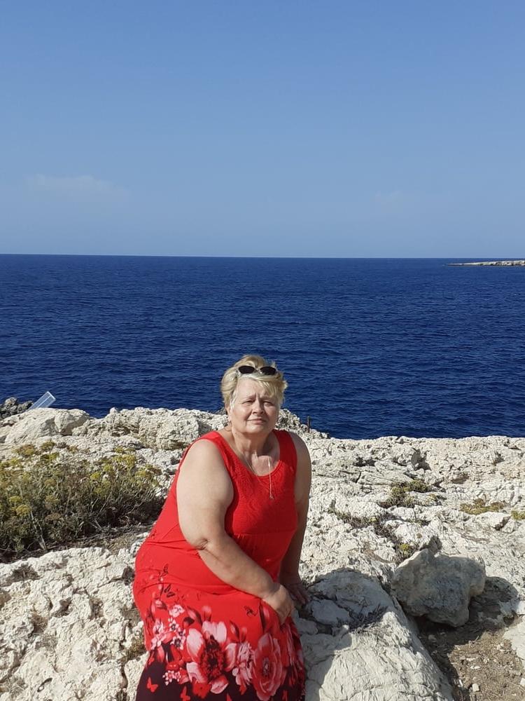19P BBW - Mature - Clothed 7