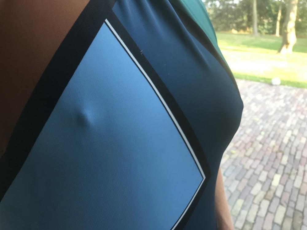 25P Public see through nipples in the park Amberx
