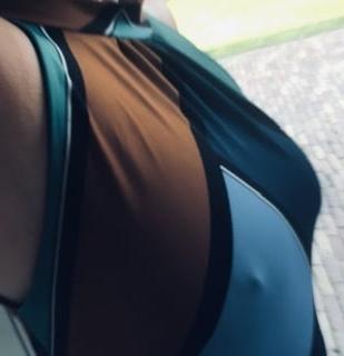25P Public see through nipples in the park Amberx