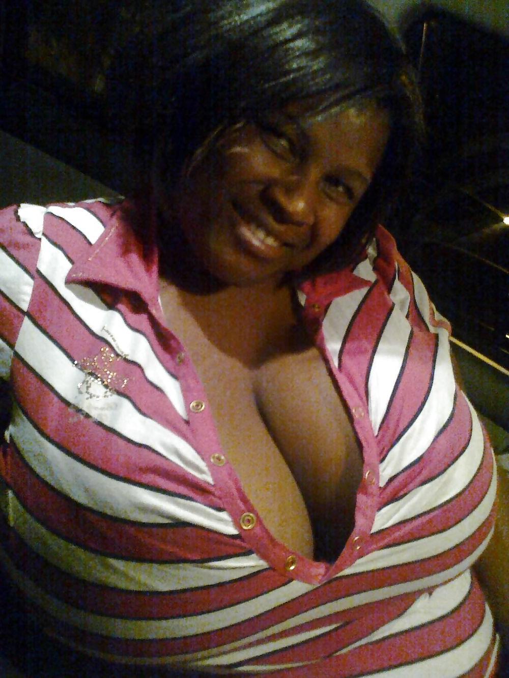 25P Ebony Milfs