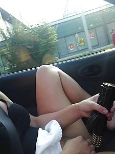 22P Frauen nackt im auto
