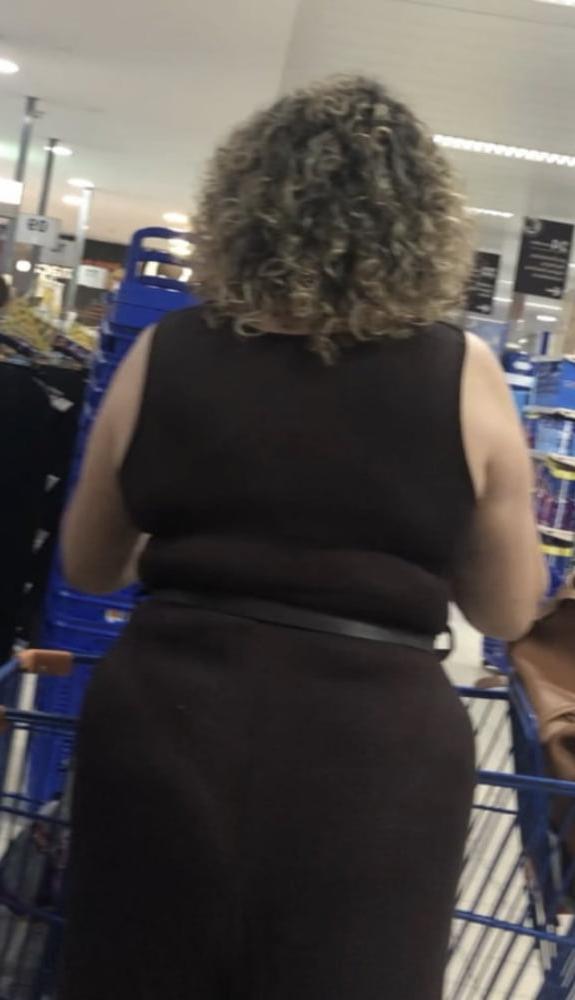 22P Supermarket Granny 12