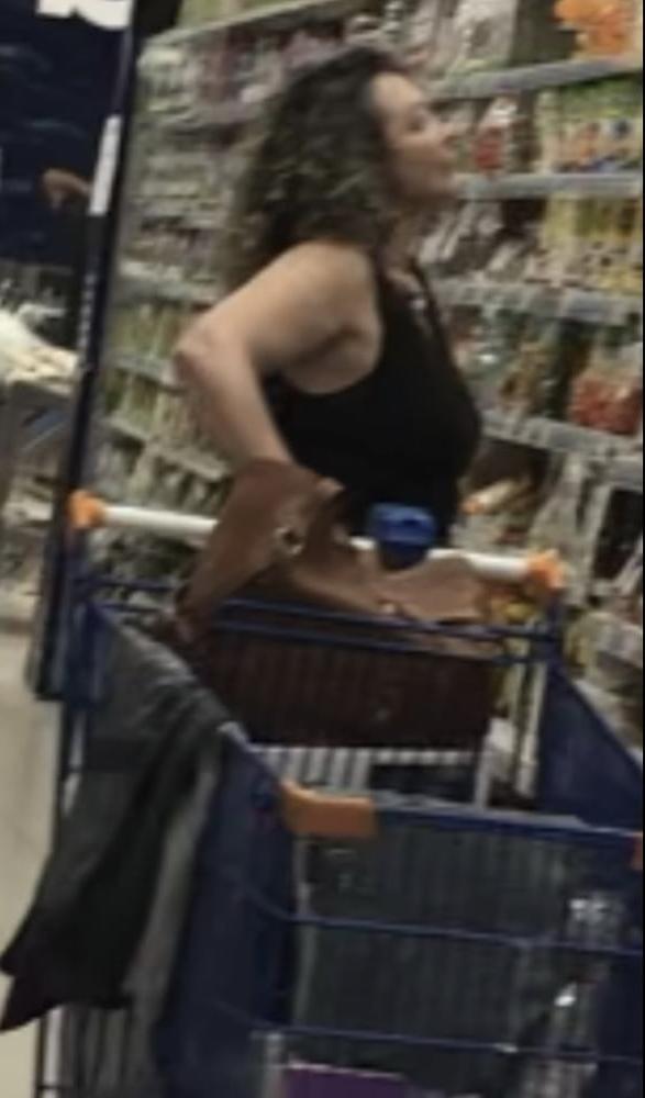 22P Supermarket Granny 12