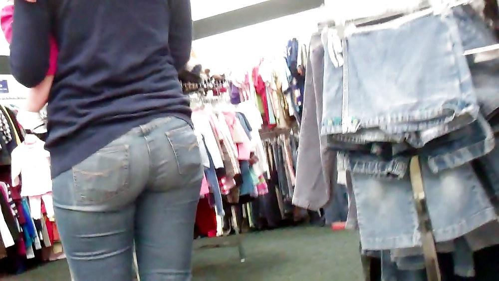 25P Tall girl ass & butt in jeans