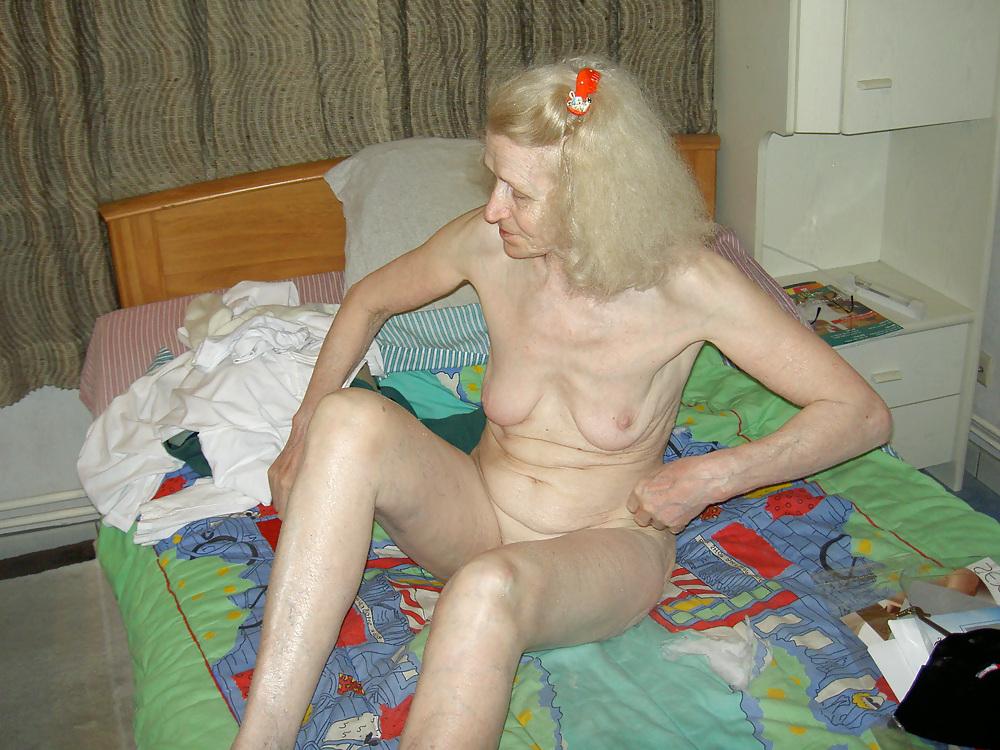 13P GRANNY   Josee      my old wife    good 4 sex