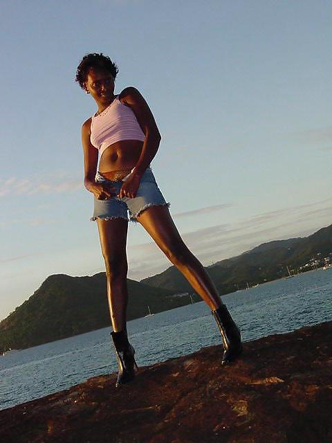 23P EBONY GIRL SHATEL