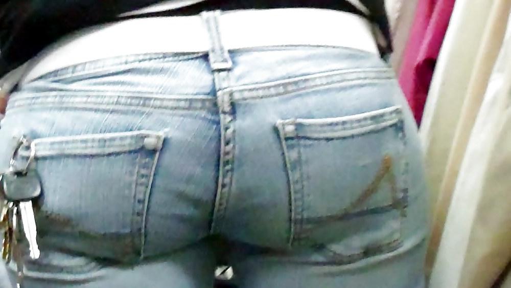 25P Tight sexy butt & ass in jeans 