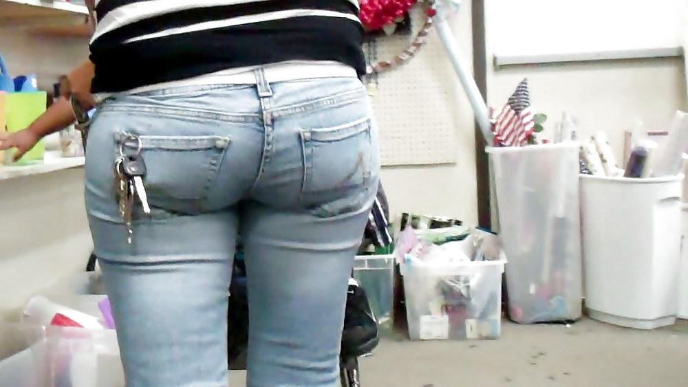 25P Tight sexy butt & ass in jeans 