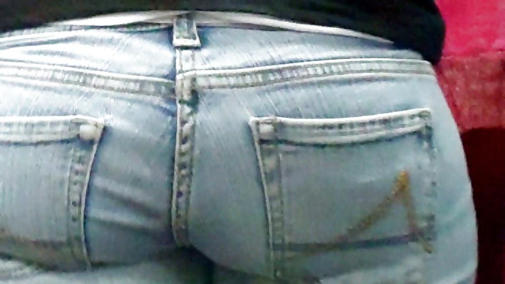 25P Tight sexy butt & ass in jeans 