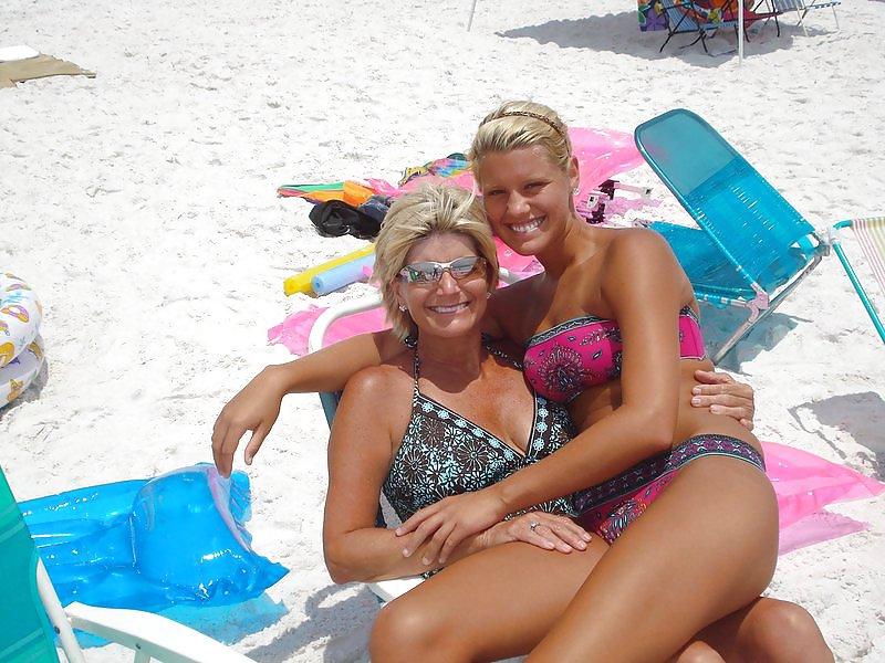25P Mom & Daughter 4