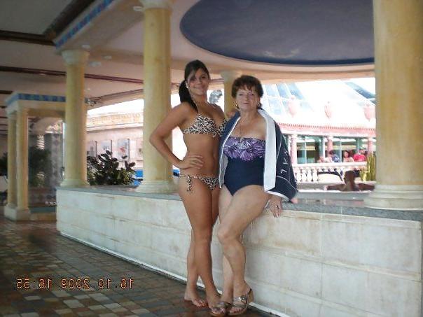 25P Mom & Daughter 4