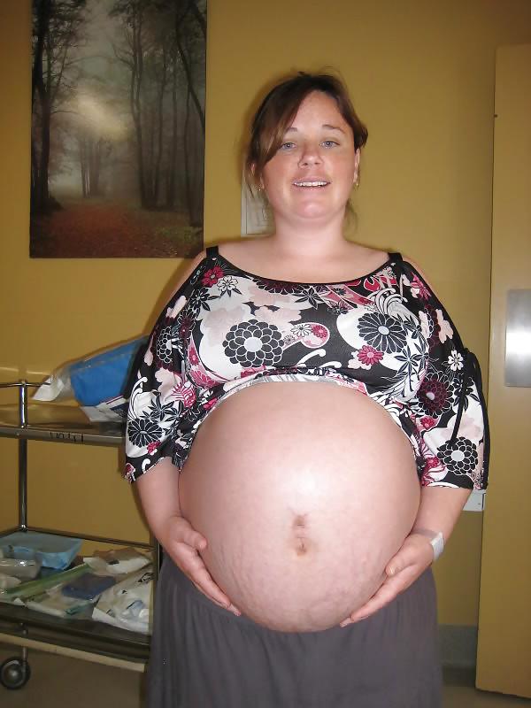 25P Pregnant horny wives