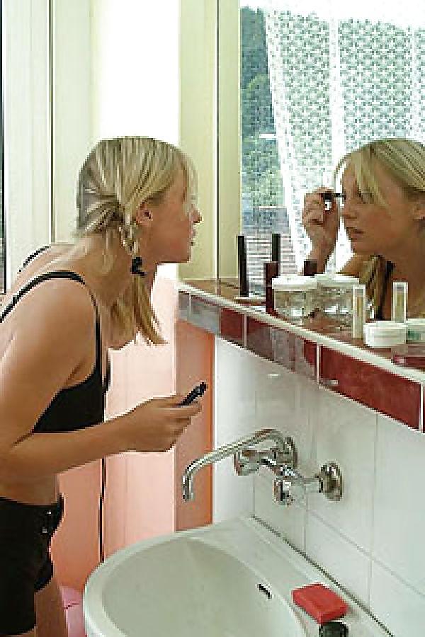 25P Junge Teen Muschis Feuchte Fotzen Nasse Muschi Fingern