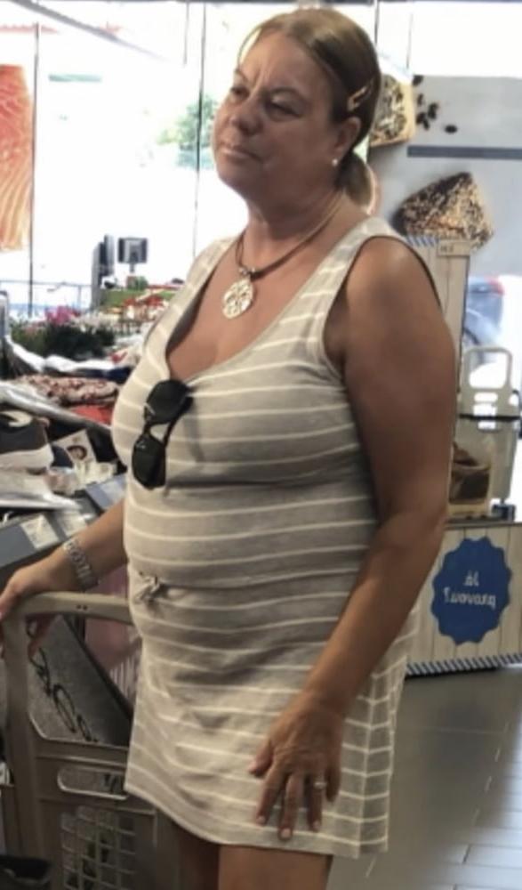 6P Supermarket Granny 10