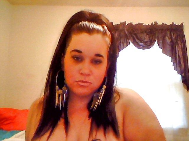 9P Tantalizing Vixen Ready For Action