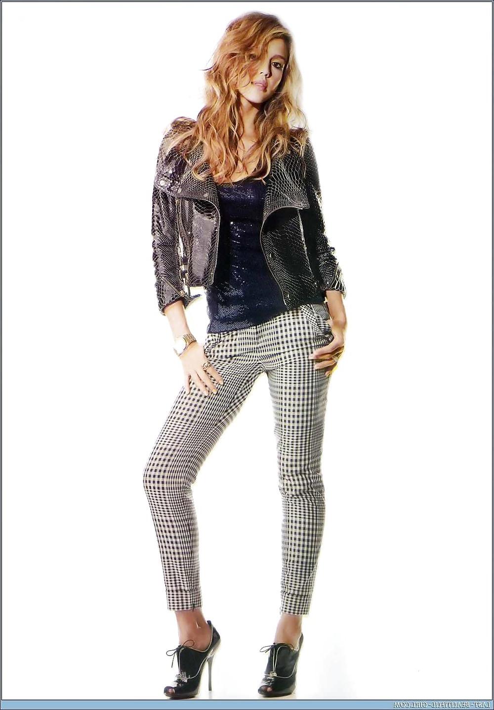 25P Jessica Alba