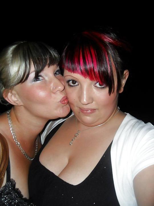11P Non-Nude girls
