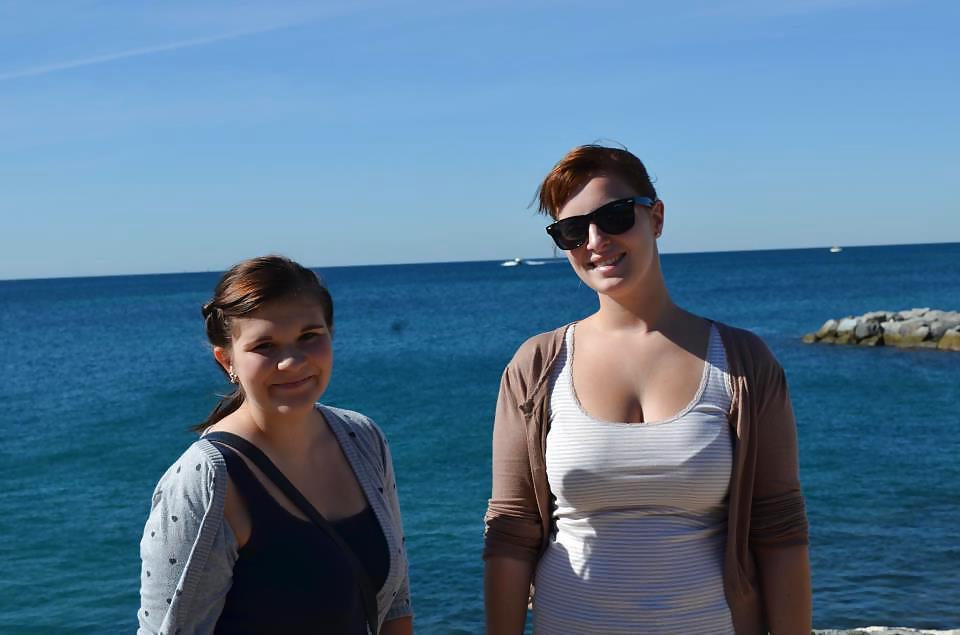 11P Non-Nude girls