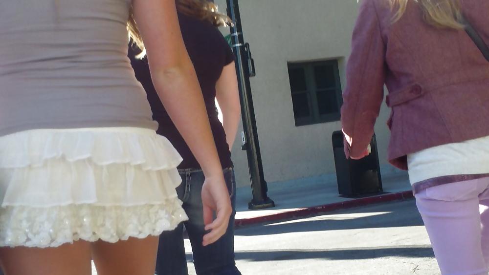 25P Teen ass & butt in small sexy mini skirt 