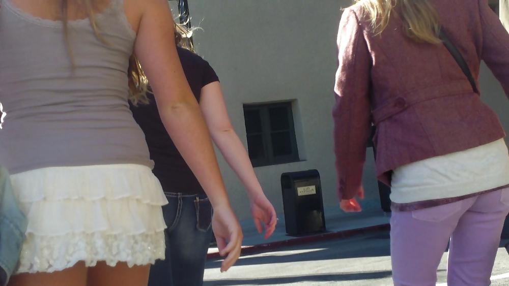 25P Teen ass & butt in small sexy mini skirt 