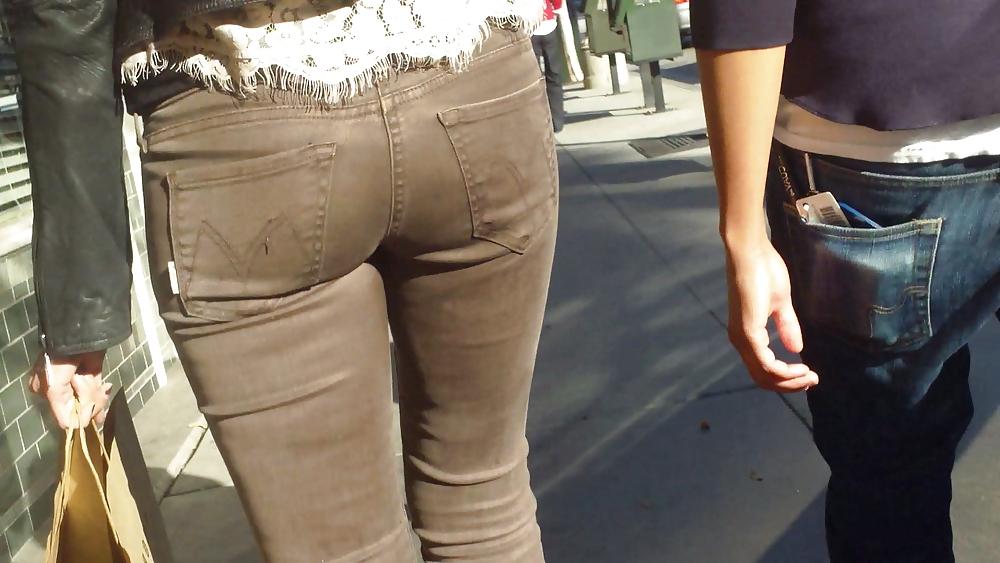 25P Beautiful sexy teen butt & ass in brown jeans