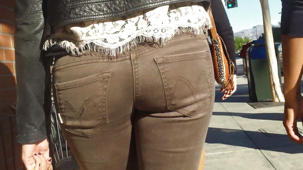 25P Beautiful sexy teen butt & ass in brown jeans