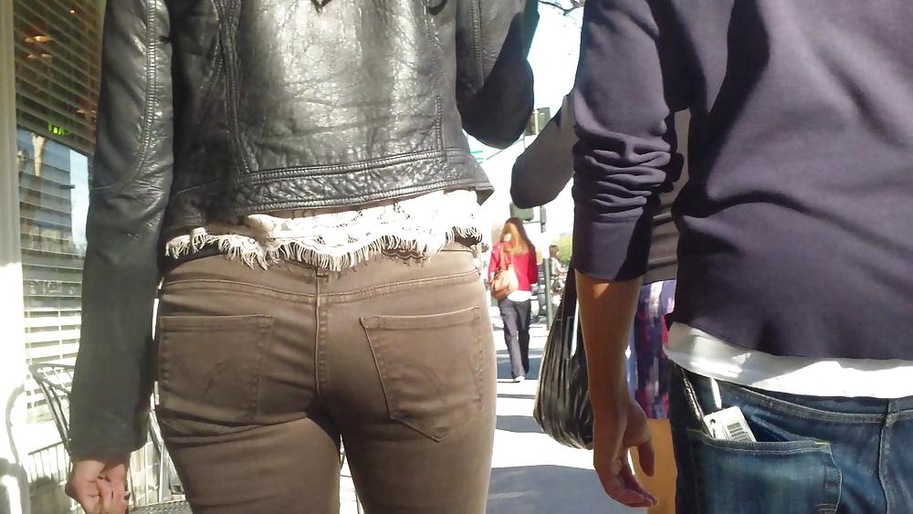 25P Beautiful sexy teen butt & ass in brown jeans