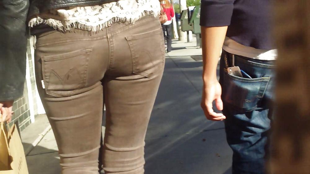 25P Beautiful sexy teen butt & ass in brown jeans